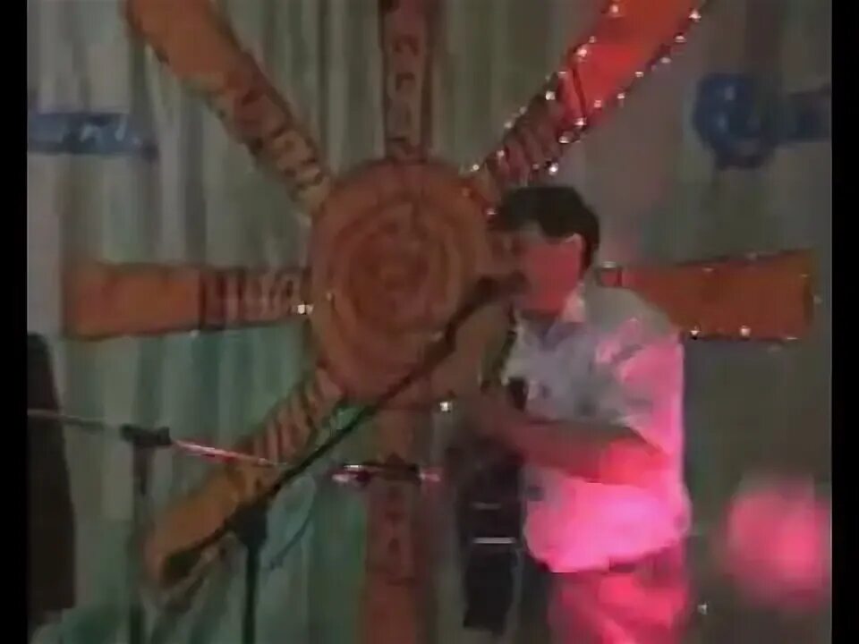 Песня одноклассники поет. Трио авторской песни оптимист. Песня одноклассники поет. Шестая рота песня. Песня одноклассники поет.