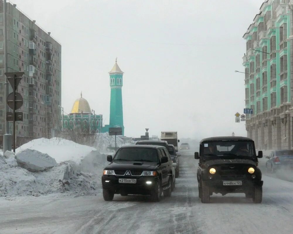 Нурд камаль. Нурд-Камаль Норильск. Мечеть Нурд-Камал. Мечеть в Норильске. Нурд Камал Норильск зимой.