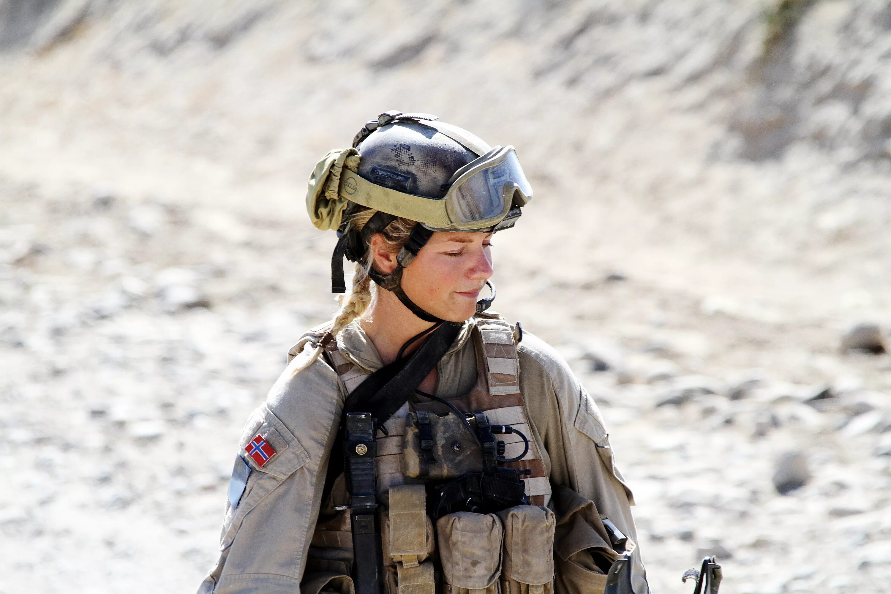 Hating soldiers