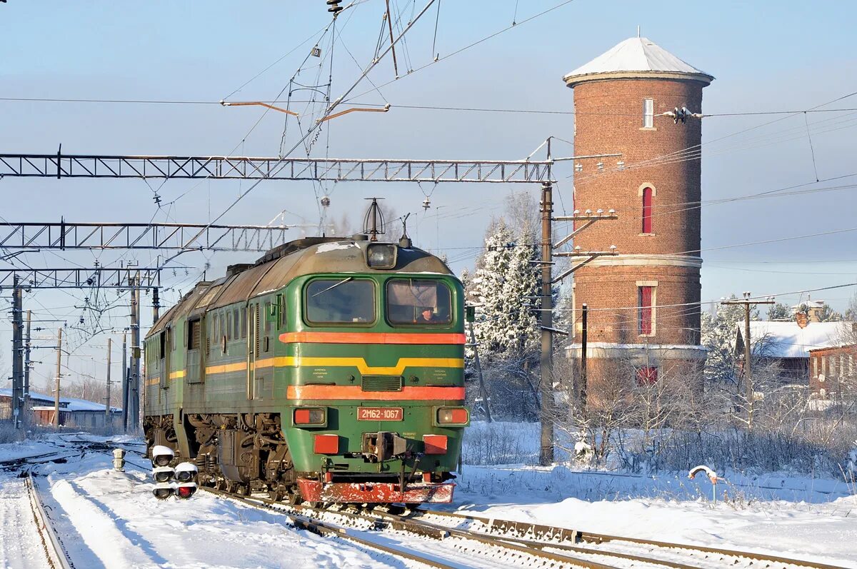 Поезд хвойная. Дм62-1785. Станция Будогощь. Станция Будогощь Ленинградская область. Дм62-1737.