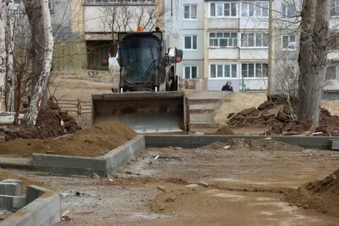 Двор братск