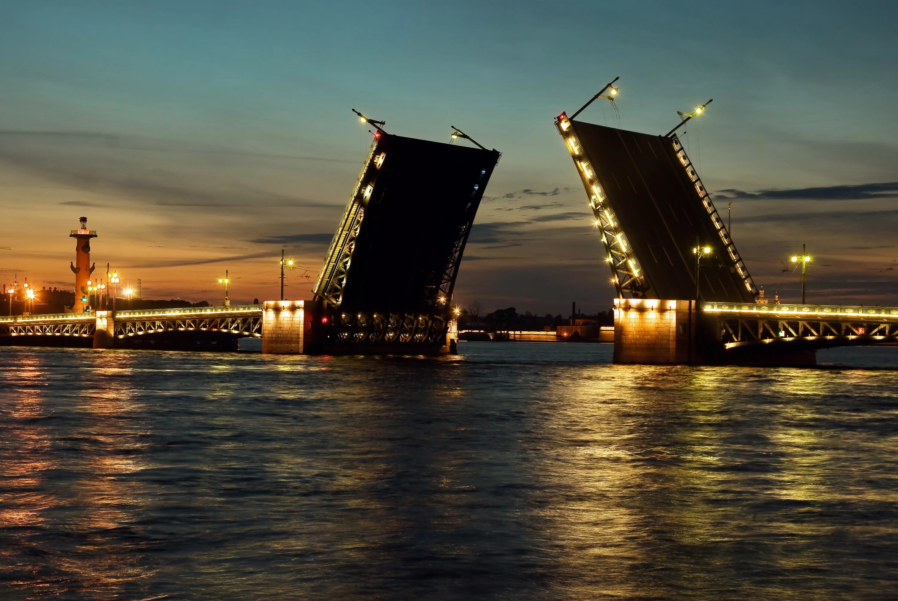 Петербург картинки. Нева Дворцовый мост. Saint Petersburg Russia разводные мосты. Река Нева достопримечательности. Ночной Санкт-Петербург.
