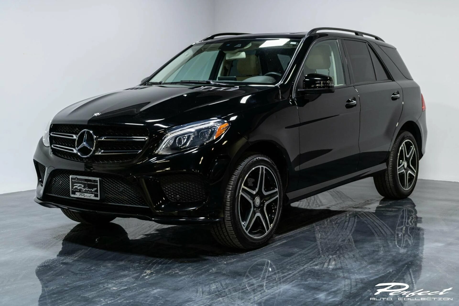 Купить мерседес 4 матик. Mercedes 4matic. Мерседес 4 matic. Мерседес ГЛС 4 матик. Мерседес GLS 450d.