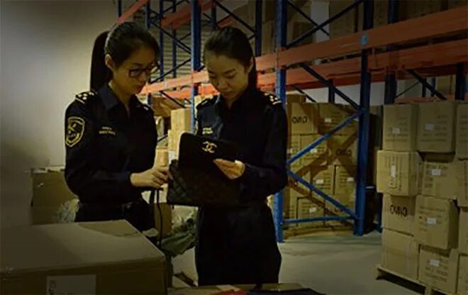 таможня грузы. таможенные органы китая. прошло таможню aliexpress. что такое таможня в алиэкспресс. китай москва таможня.