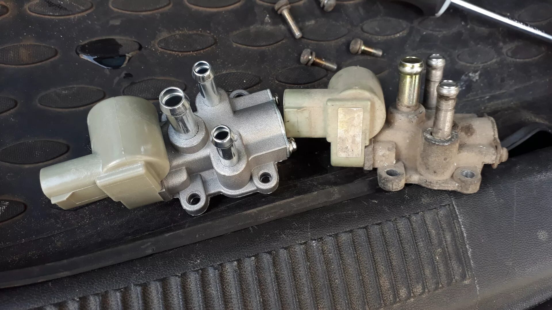 Холостой ход тойота калдина. Клапан холостого хода тойота королла 4а-fe. Холостой ход тойота калдина. Расположение катушек 2jz ge vvti. Клапан холостого хода 1nz.