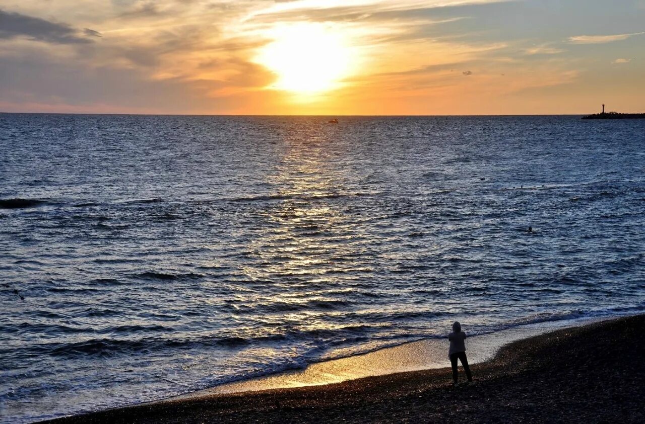 Пансионат бригантина абхазия цандрипш. Море любительские фото. 5 морей. Джеймстаун лестница иакова. Море, волны.