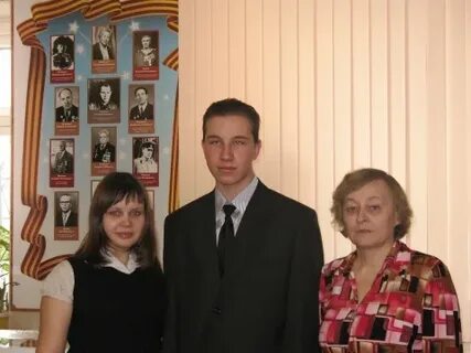 Руководитель школьного музея