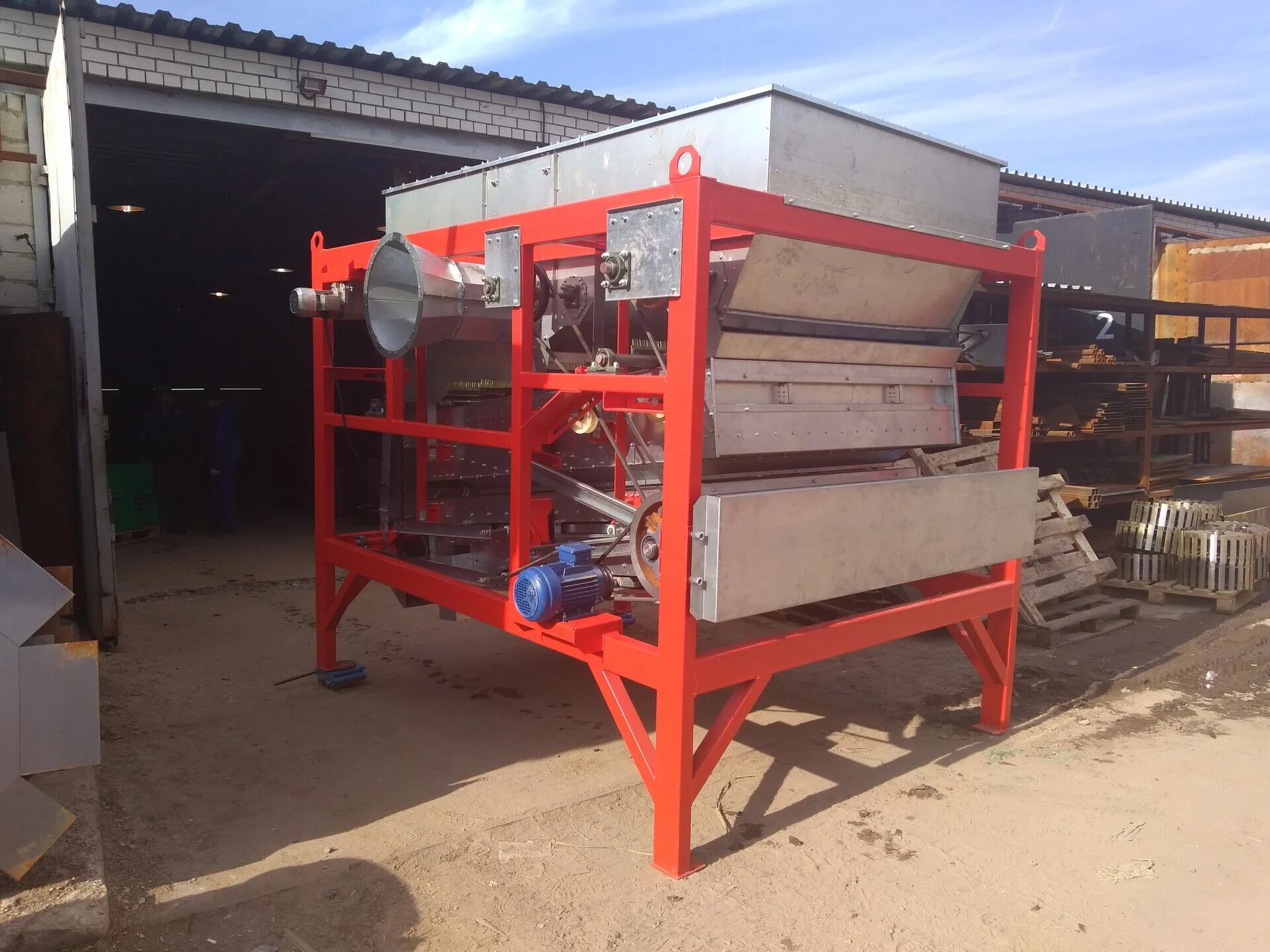 Машина для очистки семян. Пади машина для сортировки зерна. Сельхозмашина для сортировки зерна 5 букв. 5 зерноочистительная машина. Yvg-2500 цена.