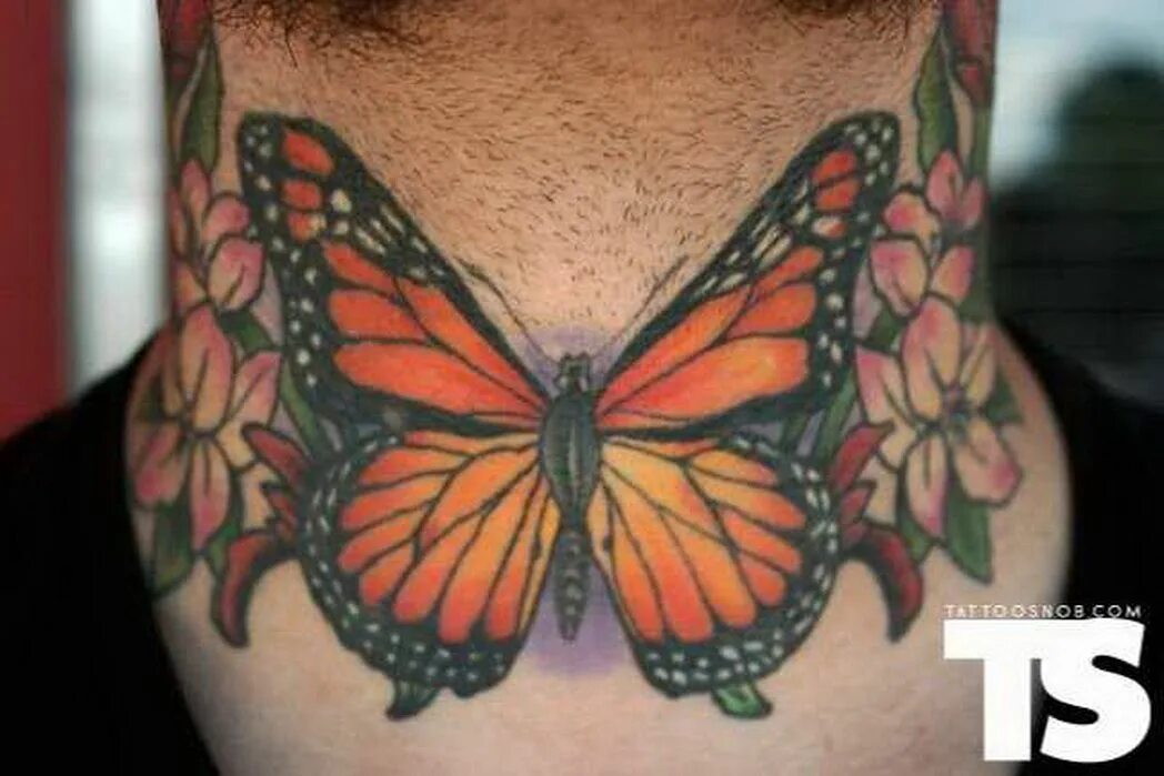 Тату бабочки мужчина. Тату бабочка. Тату бабочка на шее. Тату бабочки на теле. Тату бабочка мужская.