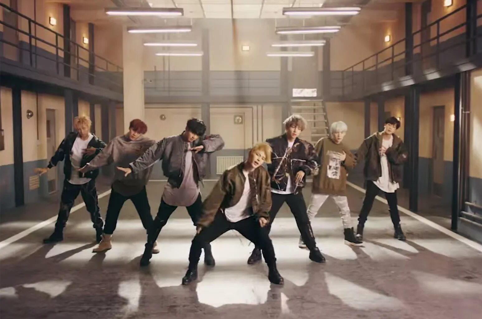 Бтс мик дроп. Bts mic drop. бтс mic drop. bts mic drop mv. бтс майк дроп.