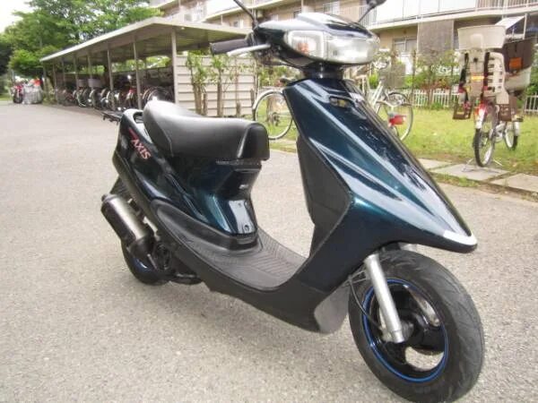 Скутеры 2т купить. Yamaha Axis 50. Скутер Ямаха Аксис 50 кубов. Yamaha jog Axis 50. Скутер Yamaha Grand Axis 50.