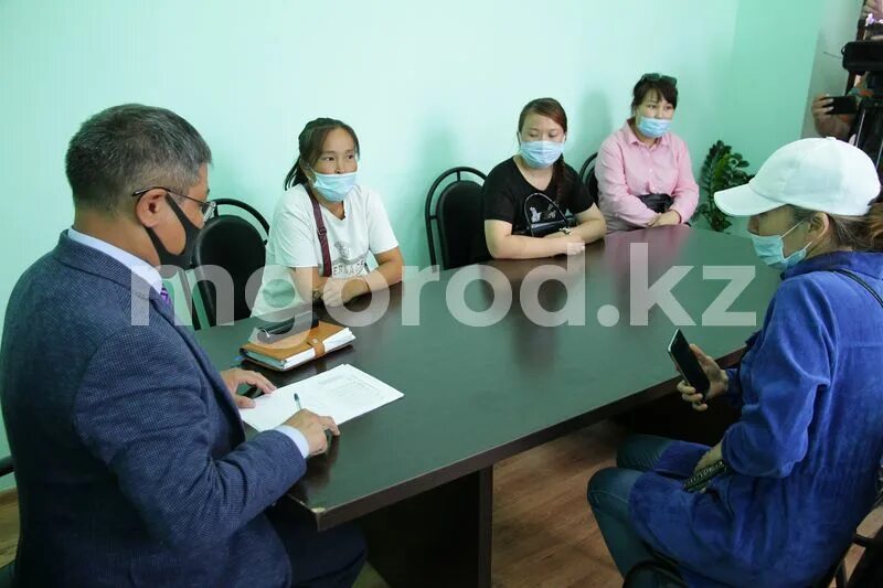 Абая 59/3 в уральске фото. Пугачева 33 зко. Уральск ул. Центр занятости уральск. Центр занятости уральск.