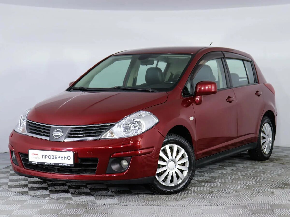 Ниссан тиида классик. Ниссан тиида хэтчбек красный. Тиида 2010. Nissan tiida 2002. Шкода тиида.