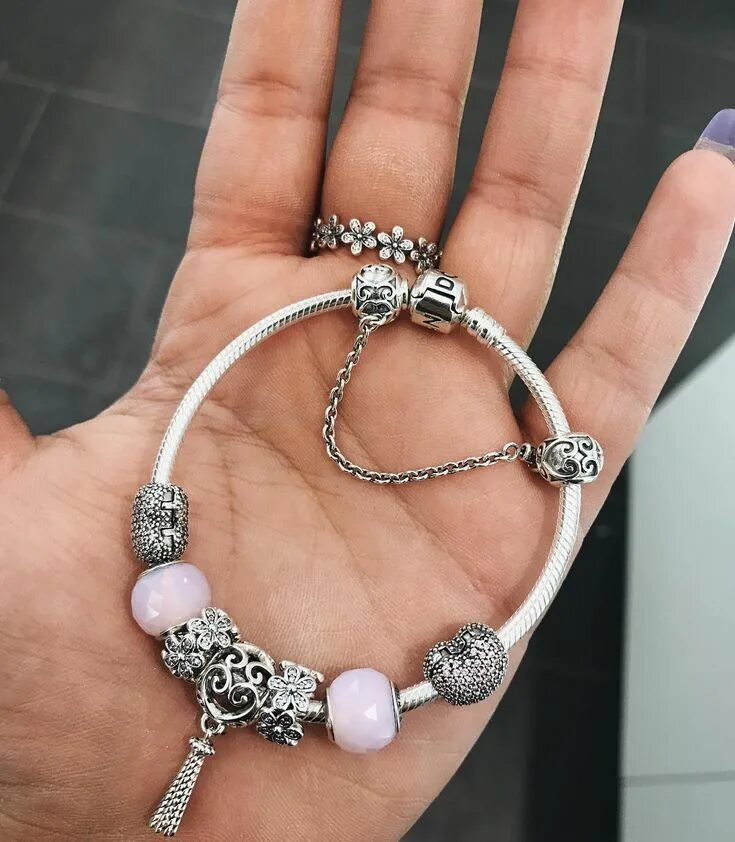 Pandora браслет серебро dream. Браслет пандора. Браслет pandora 597791_19. Сколько шарм. Pandora золотой браслет.