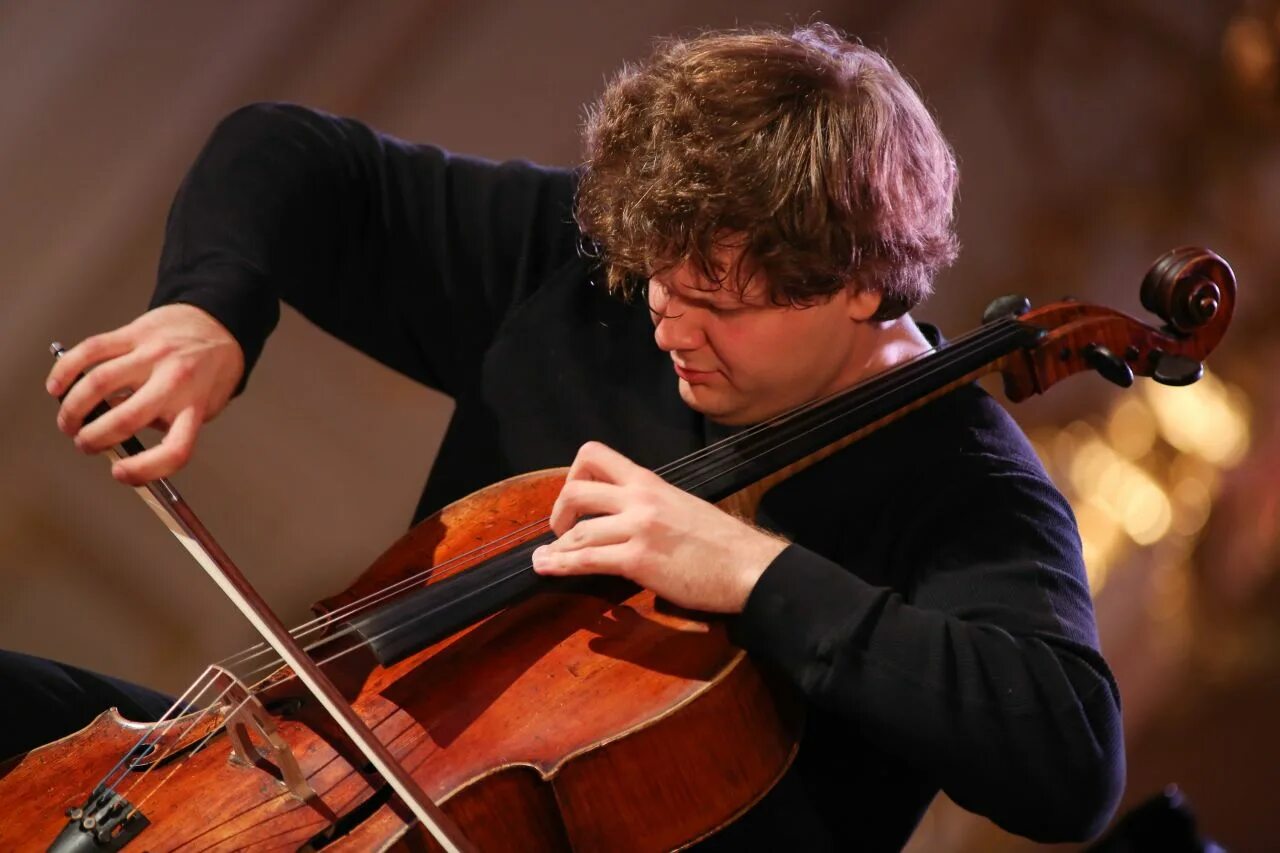 Елесин федор александрович виолончелист. Федоров виолончель. Федор елесин. Федоров виолончель. Федор амосов виолончель фото.