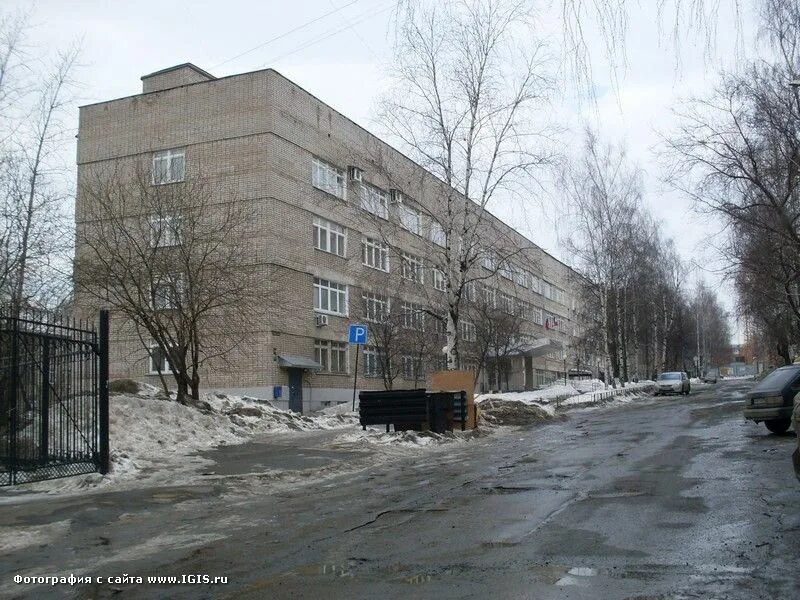 Памятник ломоносова в ижевске. Удмуртский ломоносов. Ломоносова 5 великий новгород. Удмуртский ломоносов. 4 корпус удгу.