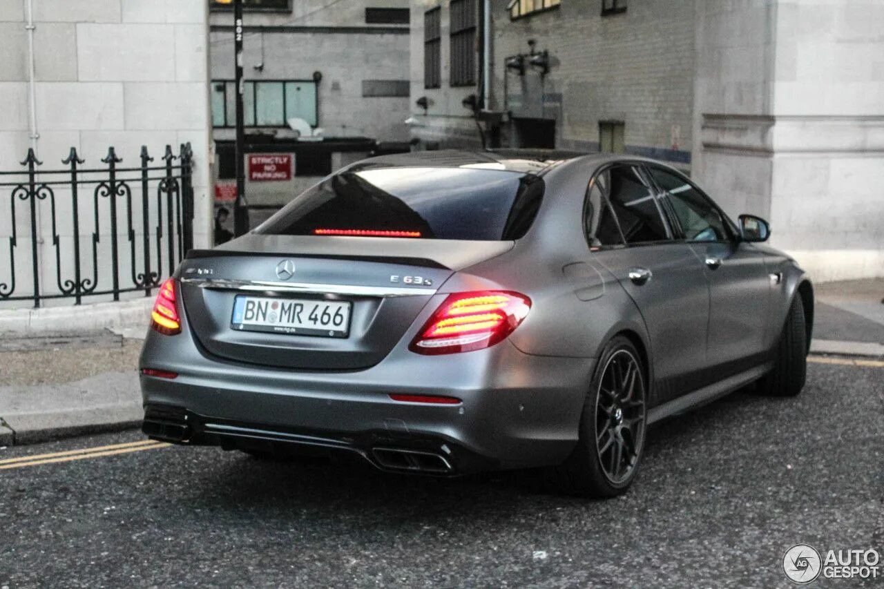 Mercedes e63s w213. Mercedes e63 213. Mercedes e63s AMG w213. Mercedes e63s AMG w213 Edition 1. E63 AMG w213.