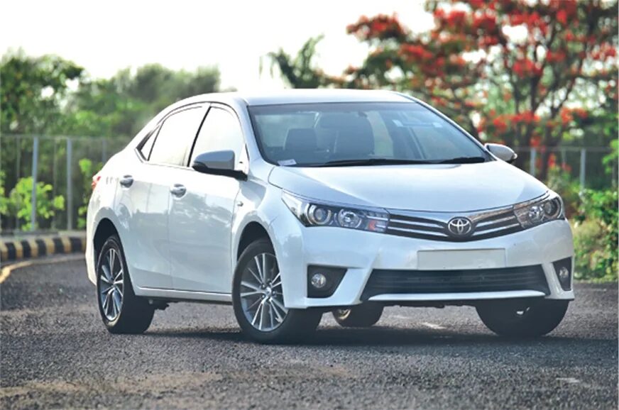 Toyota Corolla 2014. Toyota Altis Corolla 2014 ~ 2018. Тойота Королла АЛТИС 2014. Toyota Королла 2014.