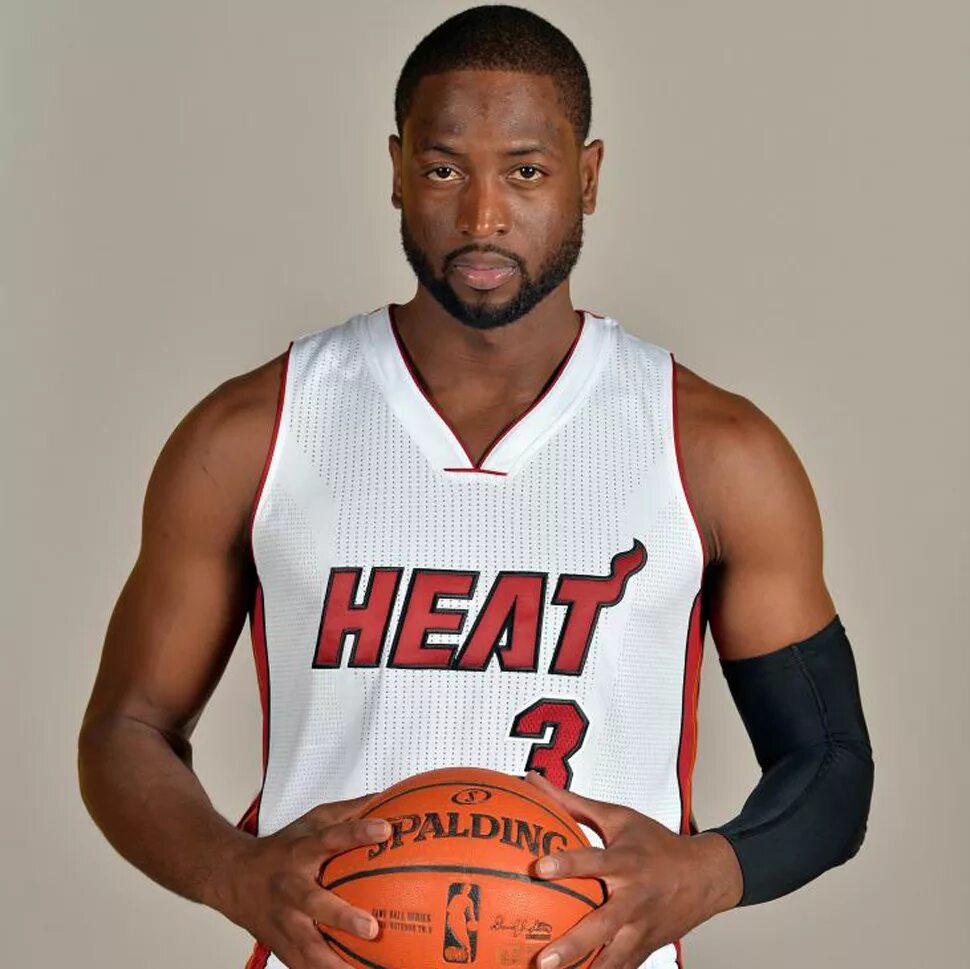 Дуэйн уэйд фото. Вэйд нба. Двейн вейд. Wade баскетболист. Баскетболист дуэйн уэйд.