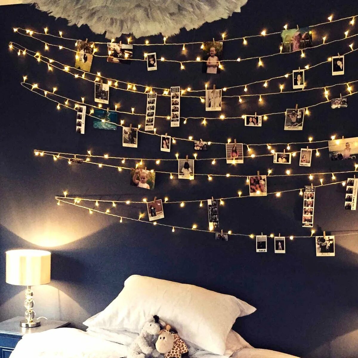 Гирлянды в интерьере. Украшение гирляндой. Украшения для комнаты. Украшения для комнаты. Гирлянды в интерьере.