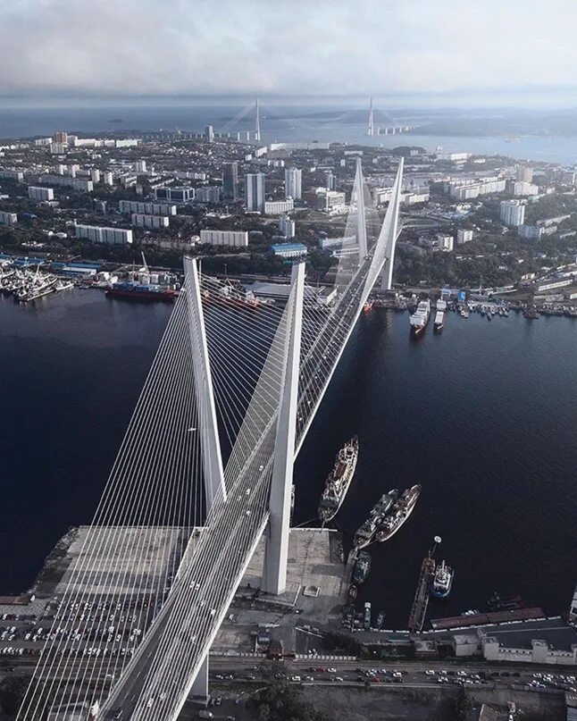 2 vladivostok. Владивосток. Владивосток золотой Рог сверху. Владивостокский мост. Мост через бухту золотой Рог.