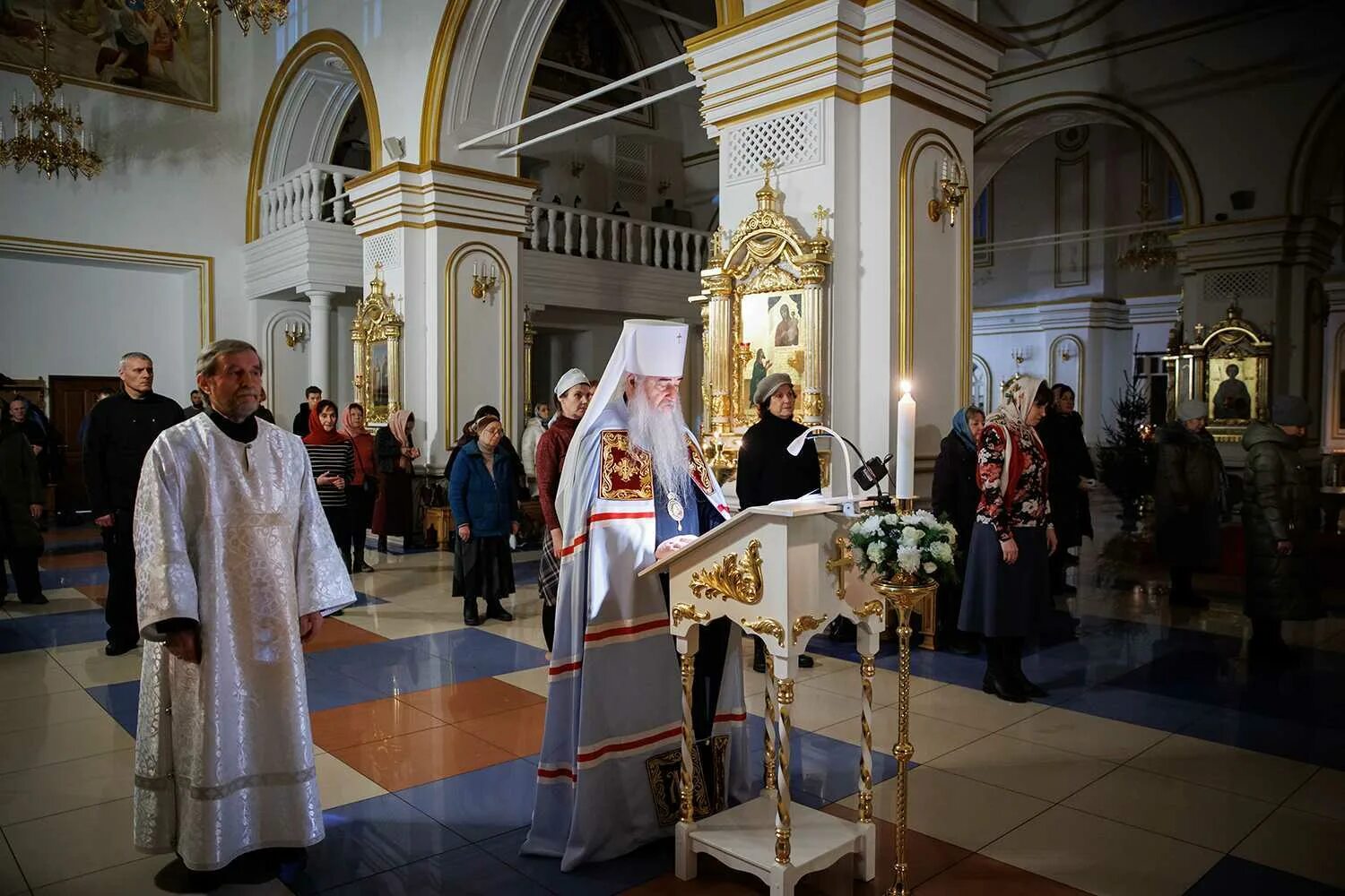 Ильинский храм таганрог расписание богослужений. Расписание богослужений. Час первый богослужение. Храм христа спасителя расписание богослужений на апрель 2021. Полунощница вседневная.