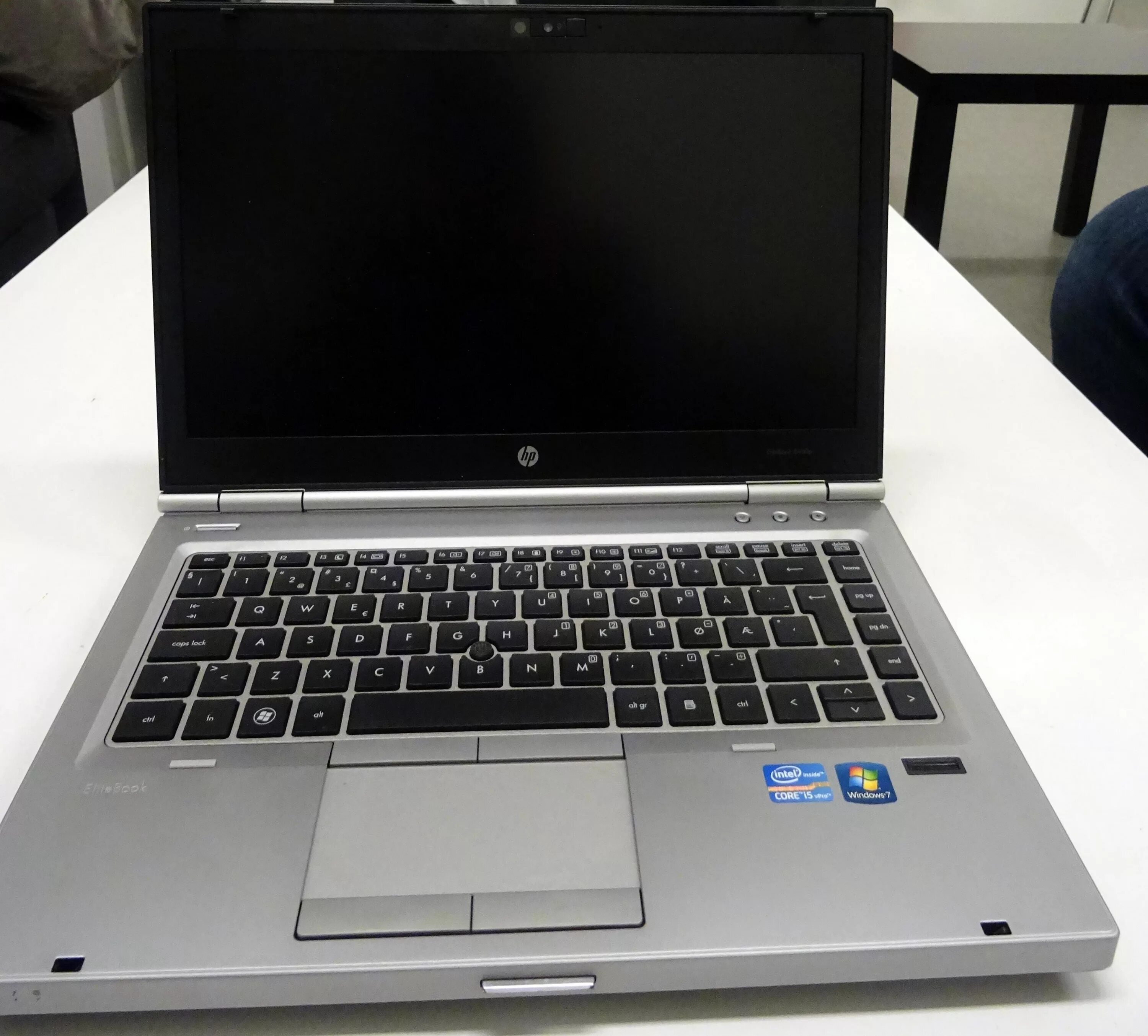 ELITEBOOK 8460.