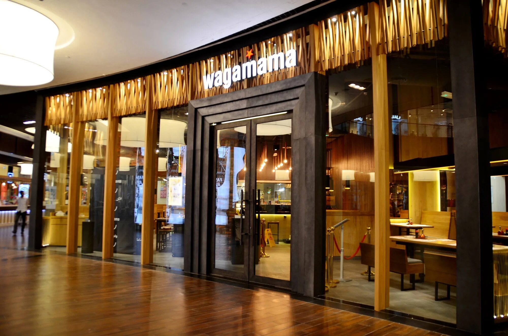 Wagamama dubai. Petit ресторан дубай молл. Amaya ресторан дубай молл. Shimmers dubai ресторан. Кафе тиффани дубай молл.