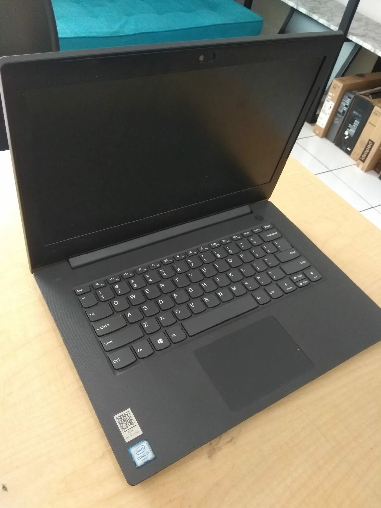 Lenovo v15 g4 amn 82yu00w6in