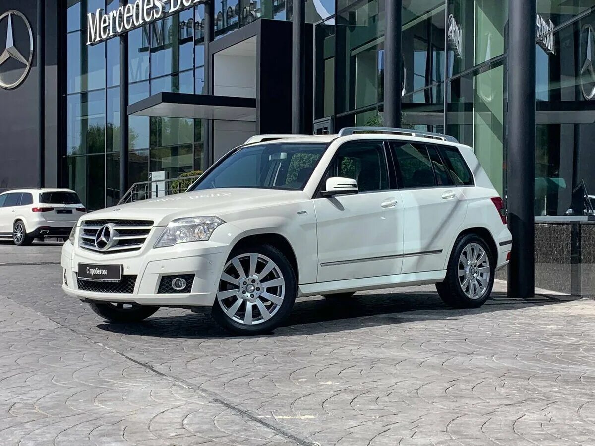 Авито краснодарский край мерседес. Mersedes GKC 2011. GLK 2011. Мерседес GLK 2011. Мерседес GLK 220 2011 года.