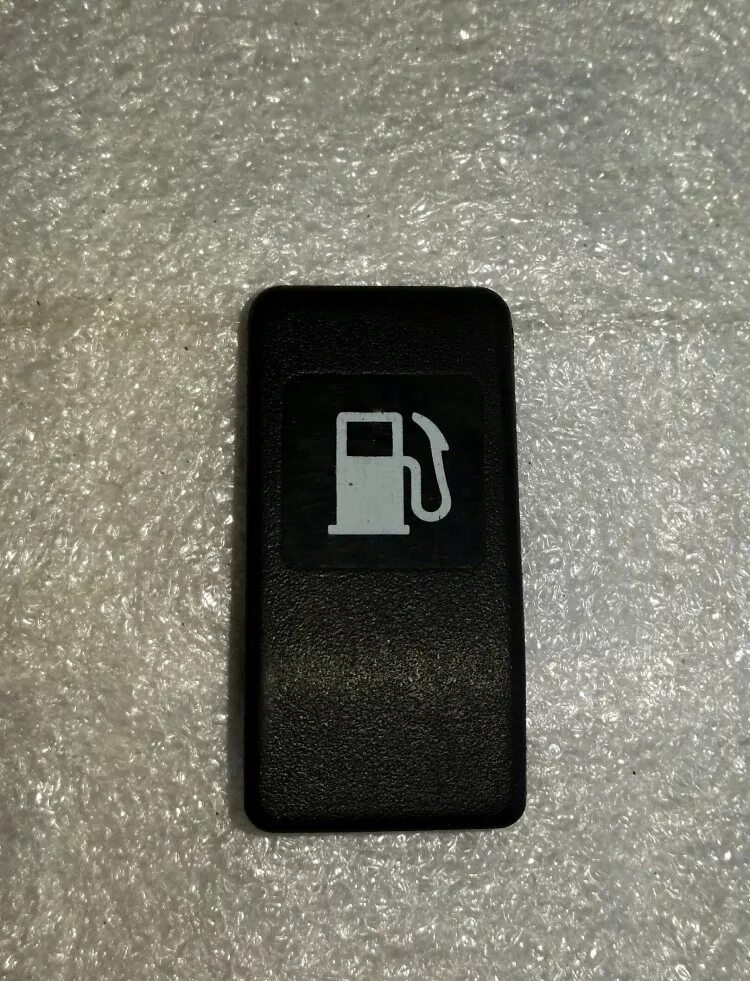 кнопка бензобака ниссан ноут. кнопка открывания лючка бензобака гольф 4. Subaru forester 2008 кнопка открывания багажника. ручка открывания лючка бензобака x35. где кнопка открывания лючка бензобака.