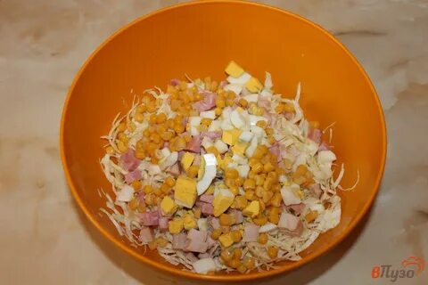 Салат с кукурузой и сухариками морковью корейской