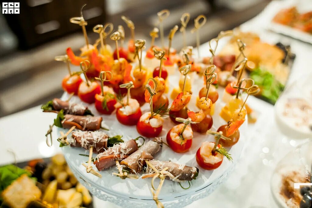 Ашнер кейтеринг сочи. Палитра кейтеринг. Кейтеринг краснодар недорого. Бэйс кейтеринг. Краснодар конгрессная улица 4 бостон.