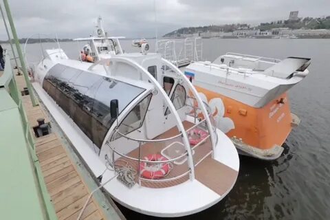 Речной трамвайчик в нижнем новгороде