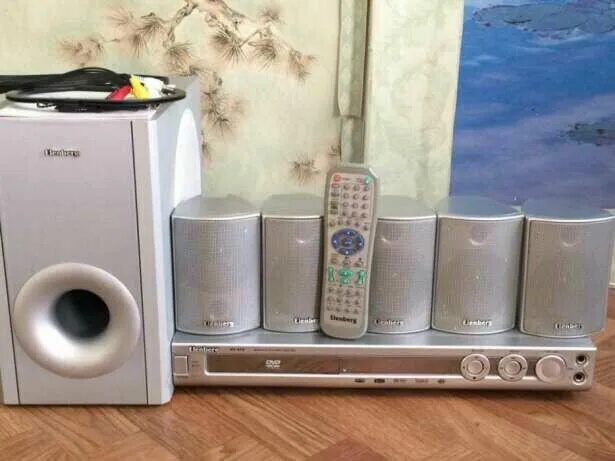 Elenberg ht 410. Домашний кинотеатр elenberg ht-410. Эленберг ht 410. Elenberg ht-111 колонки. Elenberg нт-410.