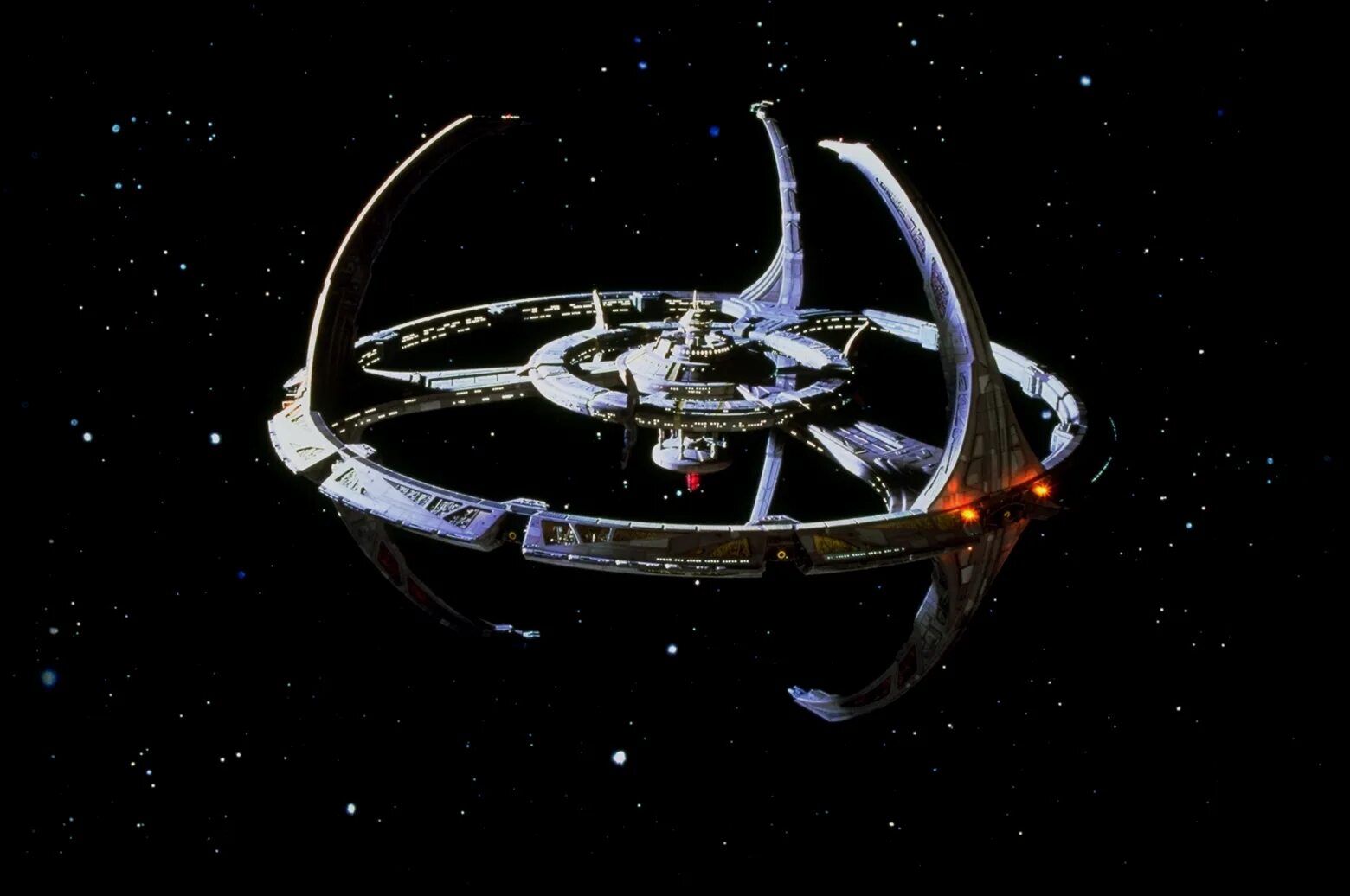 Star trek deep space nine. Star trek 9. Star trek 9. Стартрек глубокий космос 9. Станция стартрек далекий космос 9.