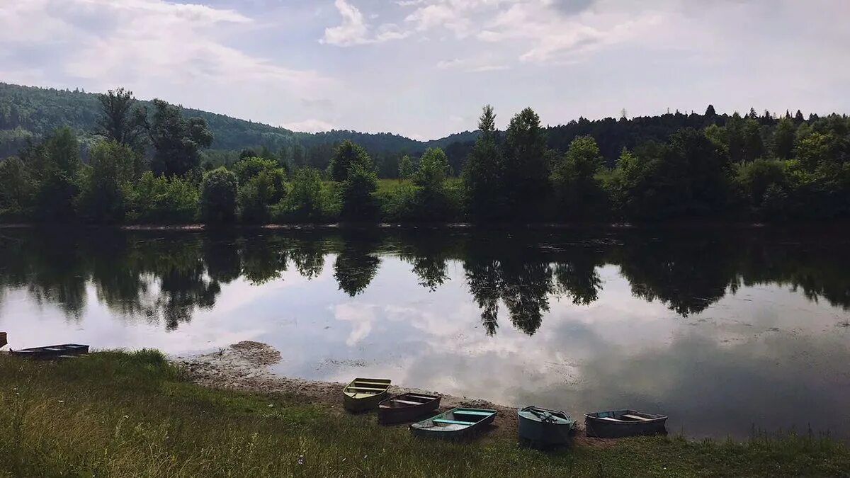 Поселок красный ключ фото. Поселок красный ключ фото. Родник красный ключ уфа. Озеро-родник красный ключ. Поселок красный ключ фото.