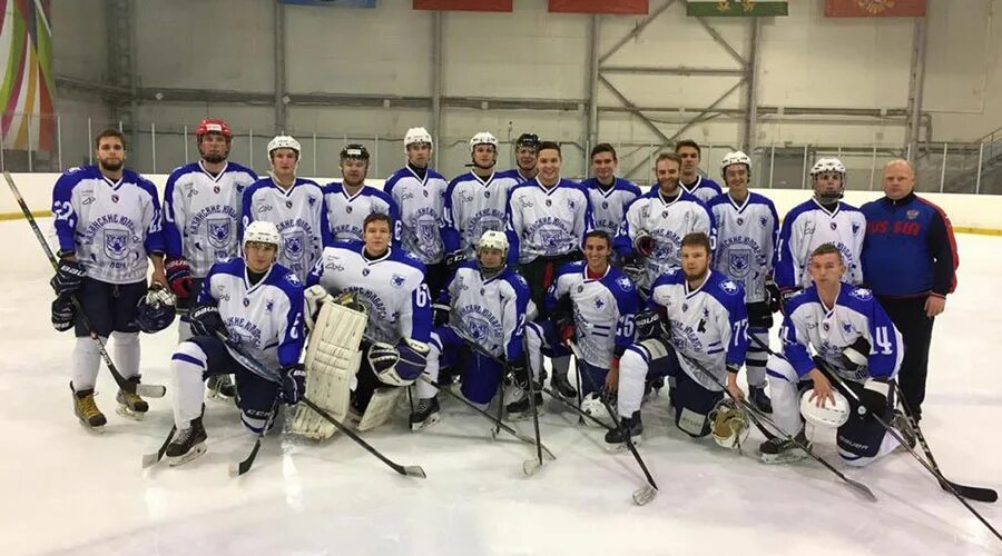 Ак буре каток. Ак буре казань каток. Бура катки. Ледовая арена ак буре, казань. Ак буре казань.