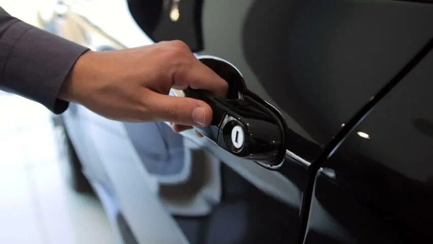 Nokian tyres летние. Audi rs5 1920x1080 обои. Хромированный бампер на американские машины. Auto close. Диски мерседес бенц амг.