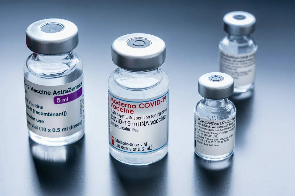 Как приготовить вакцина. Covid 19 вакцина Пфайзер. Вакцины Pfizer и moderna. Вакцина Pfizer/BIONTECH против Covid-19. Pfizer/BIONTECH И moderna.