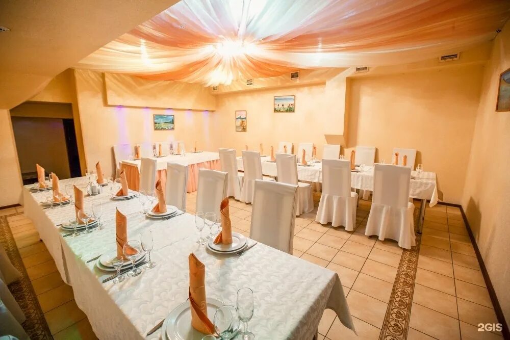 Банкетный зал страдивари милан. Рестораны юао. Ариана ресторан шипиловская. Ya-cafe дмитровская отзывы. Ya cafe 2.
