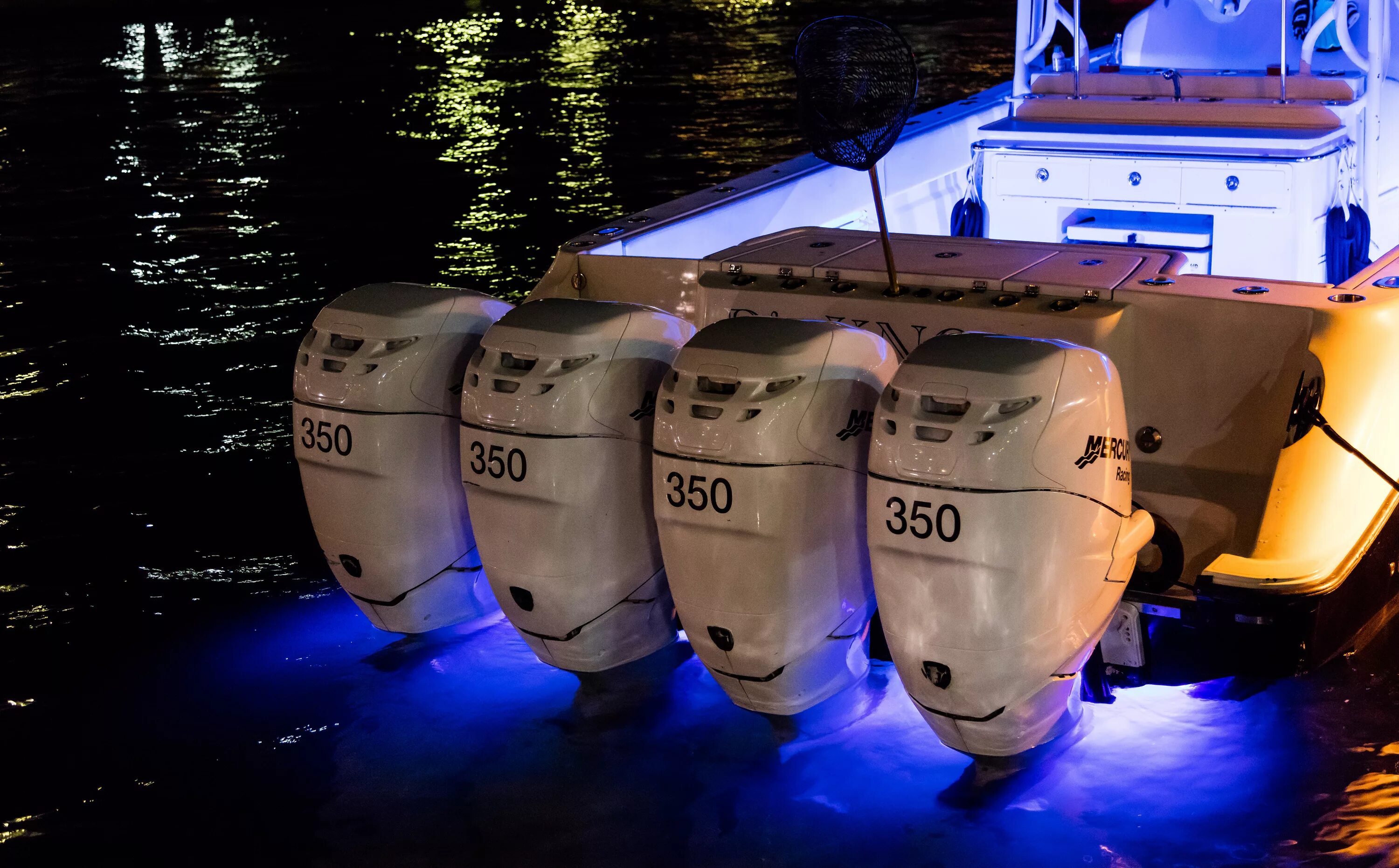 Boot лодка. Катер boat boot 27. сапоги лодка. корабль в лодку mercury. форт меркурий.