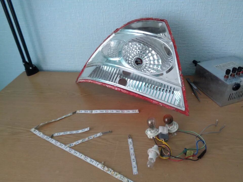LED тюнинг задних фонарей (часть1) - Nissan Almera Classic (B10), 1,6 л, 2007 го