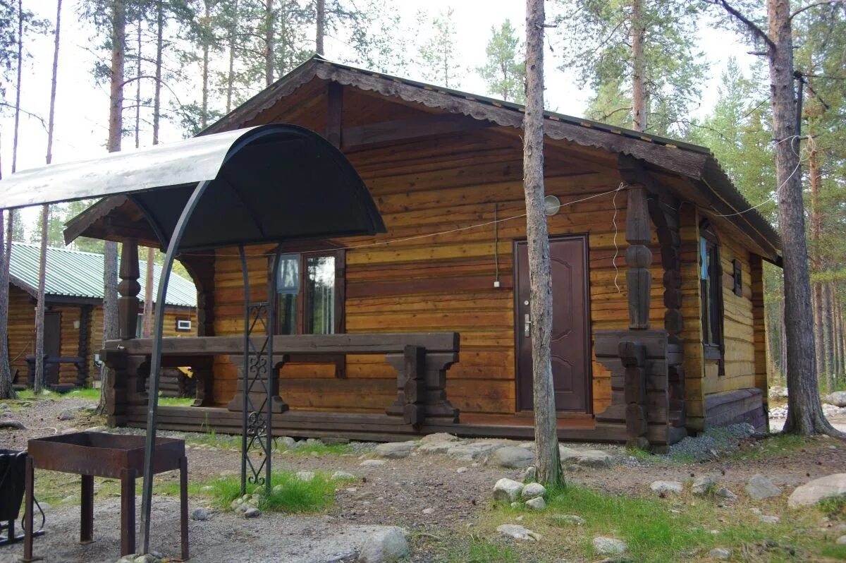 Охотничья турбаза. Турбаза лесная мурманск. Канда вилладж кандалакша. База отдыха гольфстрим. Зеленый берег подгоры.