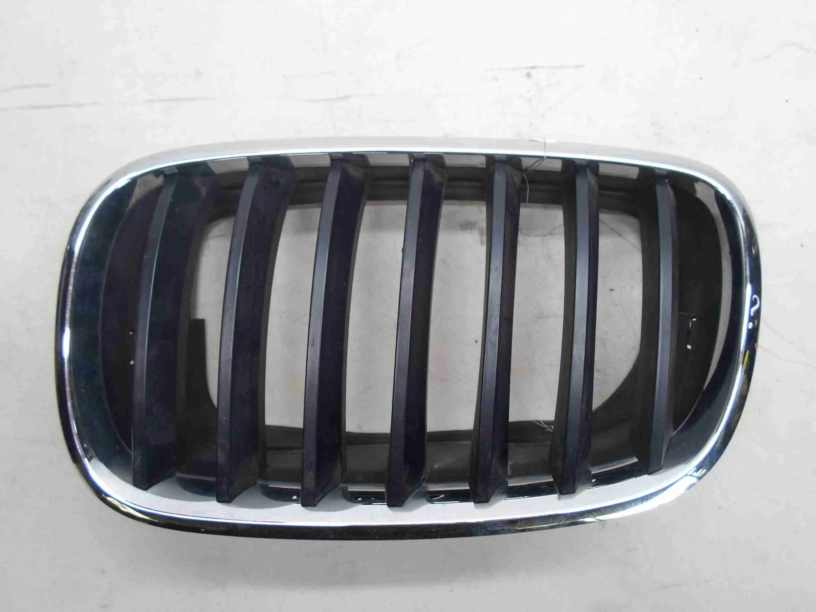 Bmw x4 g02 решетка радиатора. Черные решетка радиатора на бмв х5 g05. Решетка радиатора бмв х5. Bmw x1 f48 решетка m. Решетка радиатора bmw e53.