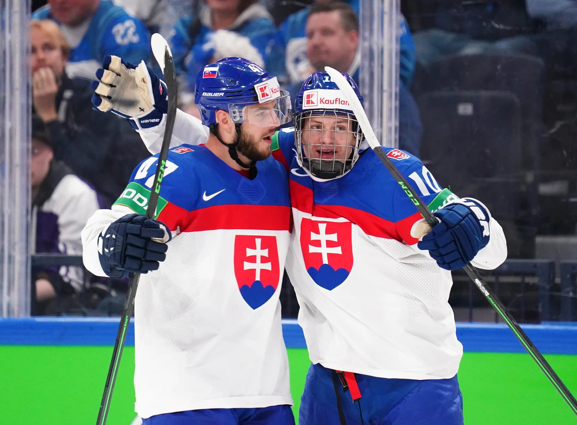 Хоккей словакия 1 я лига. Bigwin canada. Дания хоккей. Официальная шайба ои 2022. Словакия хоккей.