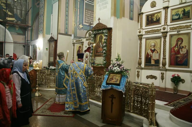 Утоли моя печали в марьино настоятель. Храм утоли моя печали в марьино. Настоятель храма утоли моя печали домодедово 2023год. Церковь в марьино утоли моя. Церковь утоли мои печали в марьино.