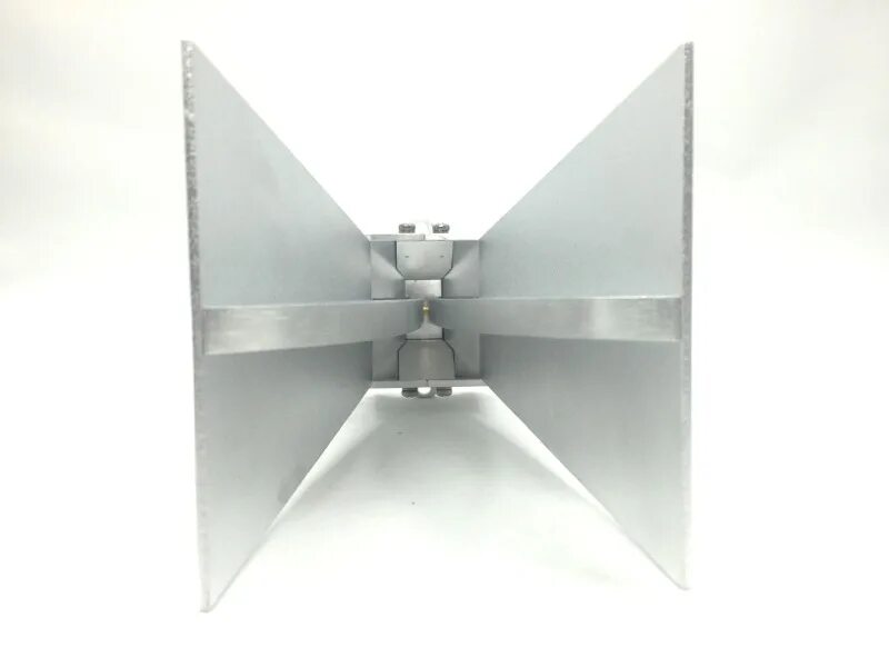 Horn antenna. Антенна рупорная lb-180400-2. Horn Antenna 300 MHZ. Антенна Horn. Double-Ridged Horn Antenna 2d.