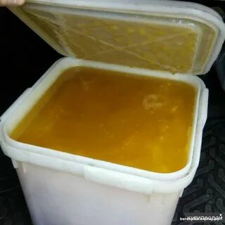 10 литров меда разлили в банки