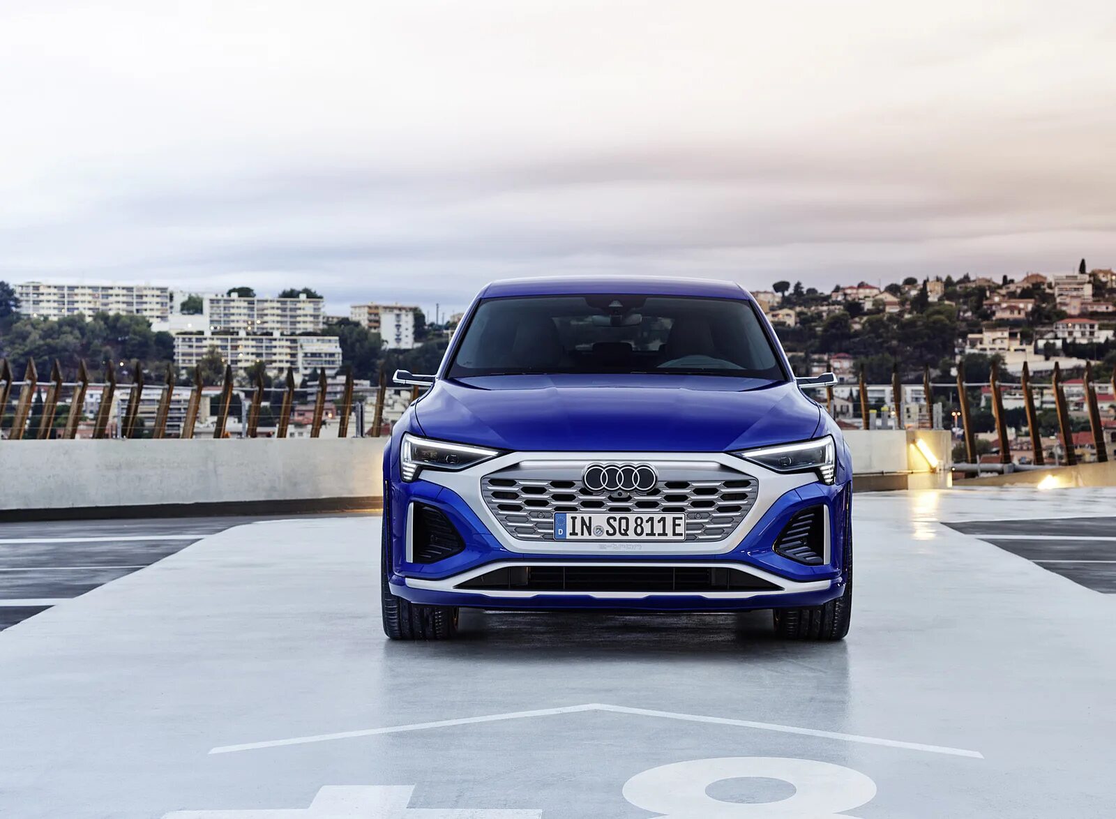 Новые ауди 2024 года. "Audi" "sq8 Sportback e-tron" "2023" ZF. Sq8 Sportback e-tron. "Audi" "sq8 Sportback e-tron" "2022" UX. "Audi" "sq8 Sportback e-tron" "2022" DZ.